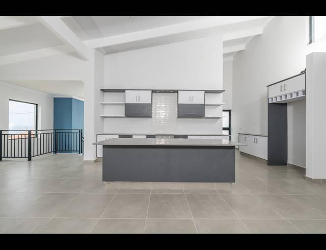 3 BEDROOM DUET TO LET IN DANA BAY